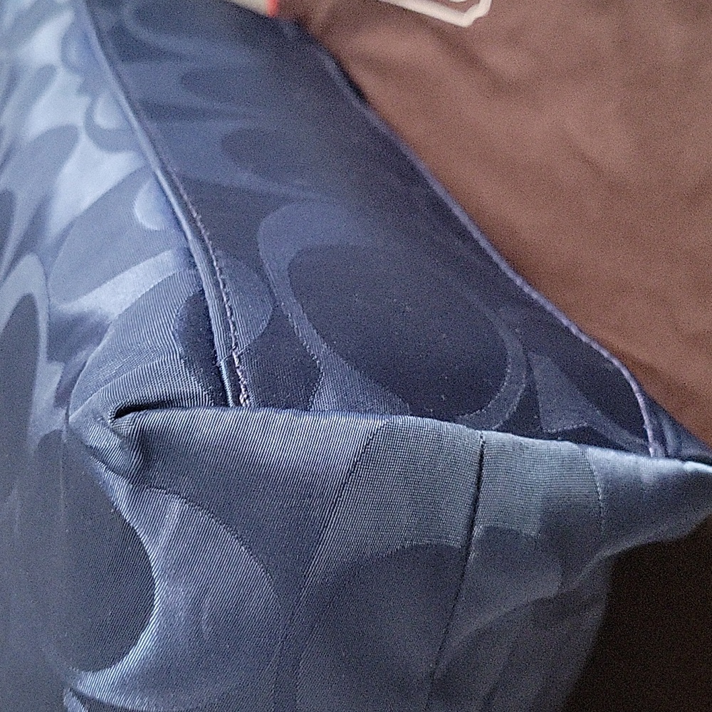 Coach Laura Signature Tote - Picture 4 of 11